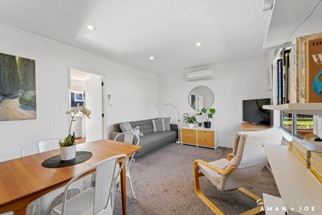 Photo of property in 3/27a Miro Street, New Lynn, Auckland, 0600