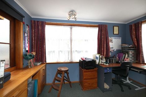 Photo of property in 213 Mcleod Street, Camberley, Hastings, 4120