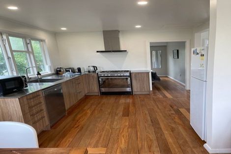 Photo of property in 12 The Avenue, Otaki Beach, Otaki, 5512