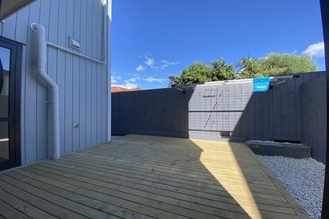 Photo of property in 6c Tiroroa Avenue, Te Atatu South, Auckland, 0610