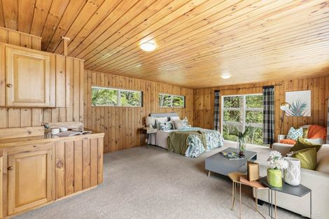 Photo of property in 7a Tinopai Road, Titirangi, Auckland, 0604