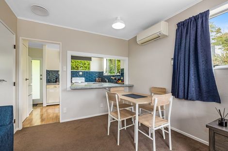 Photo of property in 8a Florio Terrace, Tawa, Wellington, 5028