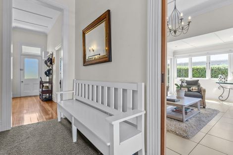 Photo of property in 3 Richmond Avenue, Northcote Point, Auckland, 0627