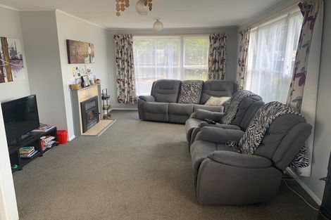 Photo of property in 1 Rangiora Crescent, Wairakei, Taupo, 3332