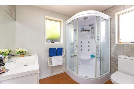 Photo of property in 49 Orlando Crescent, Waimairi Beach, Christchurch, 8083