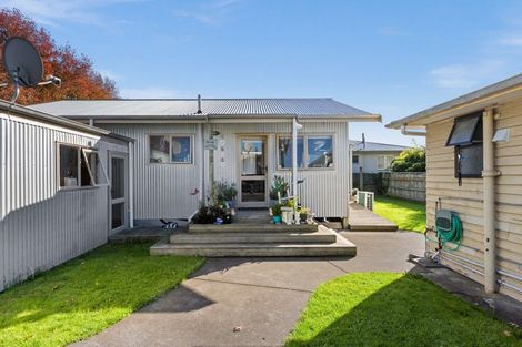 Photo of property in 914 Grove Road, Mayfair, Hastings, 4122