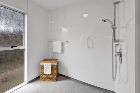 Photo of property in 2/19 Kenmore Street, Westown, New Plymouth, 4310