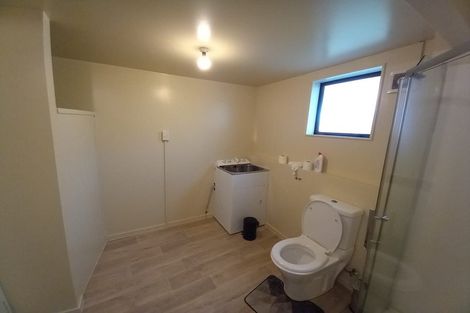 Photo of property in 114 Cobham Crescent, Kelston, Auckland, 0602