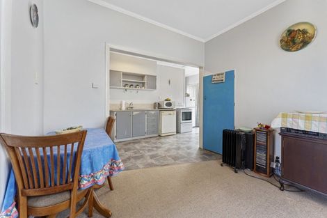 Photo of property in 28 Kawatiri Avenue, Gonville, Whanganui, 4501