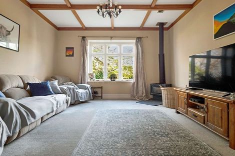 Photo of property in 2442 South Head Road, South Head, Helensville, 0874