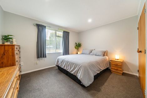 Photo of property in 39 Naenae Road, Naenae, Lower Hutt, 5011