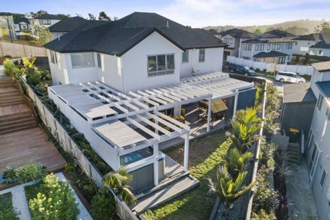 Photo of property in 112 Admirals Court Drive, Greenhithe, Auckland, 0632