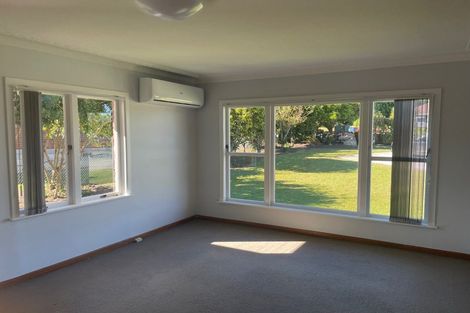 Photo of property in 36 Awaroa Road, Sunnyvale, Auckland, 0612