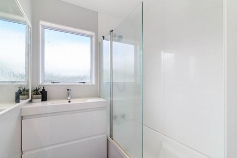 Photo of property in 4 Mansfield Road, Owhata, Rotorua, 3010