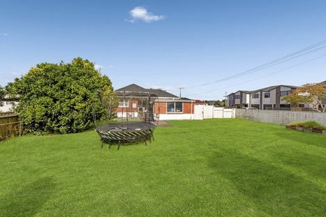 Photo of property in 1 Robyn Place, Mangere East, Auckland, 2024
