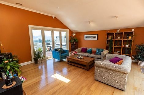 Photo of property in 16 Fortunatus Street, Brooklyn, Wellington, 6021