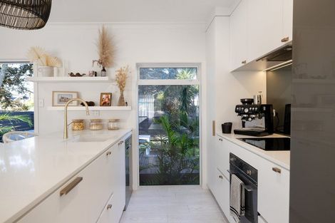 Photo of property in 83b Oceanview Road, Mount Maunganui, 3116