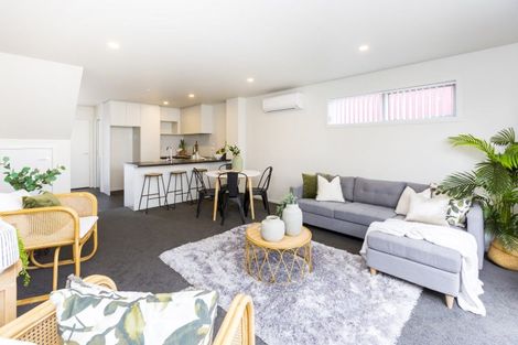 Photo of property in 1115a High Street, Taita, Lower Hutt, 5011