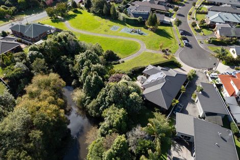 Photo of property in 18 Azure Place, Huntington, Hamilton, 3210