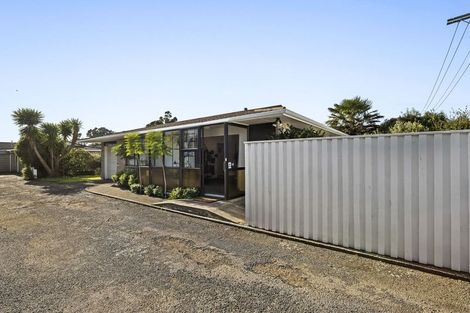 Photo of property in 5a Clemow Road, Fitzroy, New Plymouth, 4312