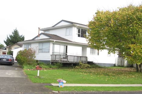 Photo of property in 8 Lisa Rise, Half Moon Bay, Auckland, 2012