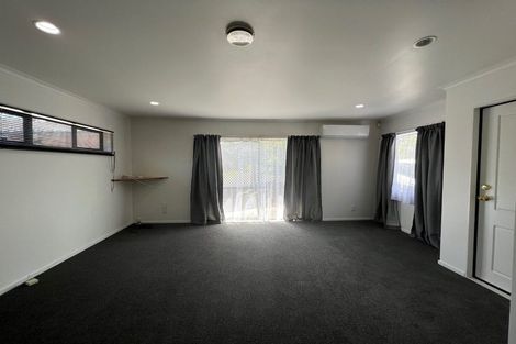 Photo of property in 44 Senator Drive, Manurewa, Auckland, 2105