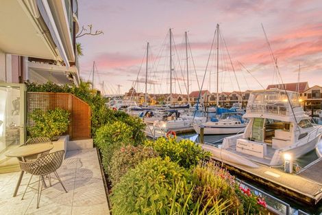 Photo of property in 118 Harbour Village Drive, Gulf Harbour, Whangaparaoa, 0930