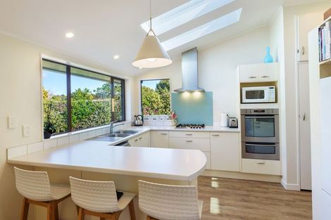 Photo of property in 428 Te Moana Road, Waikanae, 5036