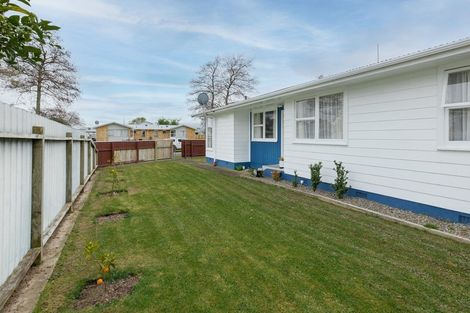 Photo of property in 19 Halswell Crescent, Westbrook, Palmerston North, 4412