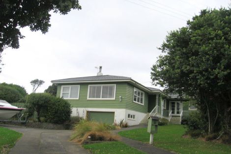 Photo of property in 59 The Drive, Tawa, Wellington, 5028