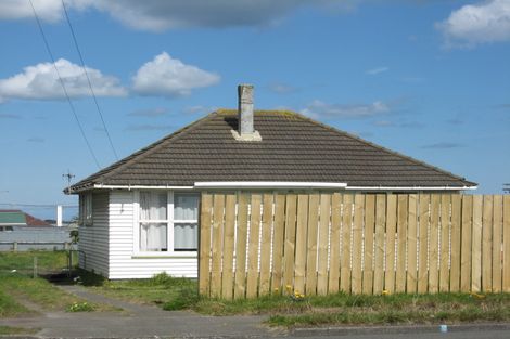 Photo of property in 145 Puriri Street, Castlecliff, Whanganui, 4501