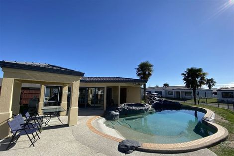 Photo of property in 5 Sudbury Court, Rototuna North, Hamilton, 3210