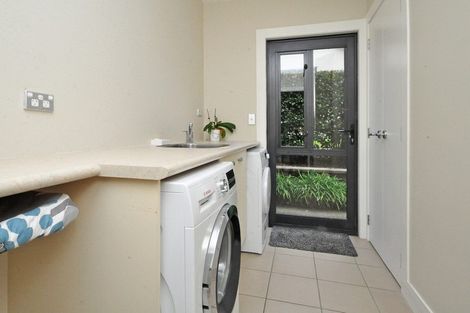 Photo of property in 10a Vaughan Crescent, Murrays Bay, Auckland, 0630