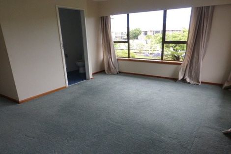 Photo of property in 16 Vardon Crescent, Shirley, Christchurch, 8061