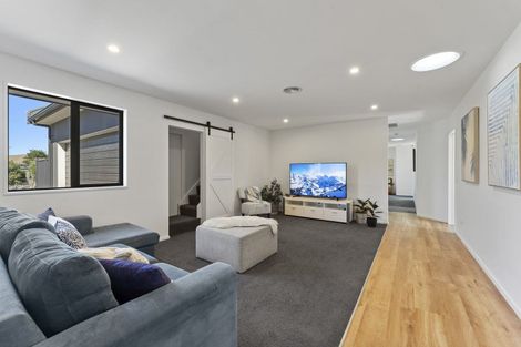 Photo of property in 21 De Bettencor Place, Mount Pisa, Cromwell, 9383