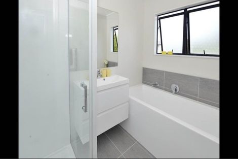 Photo of property in 1/20 Lavery Place, Sunnynook, Auckland, 0632