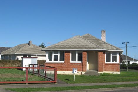 Photo of property in 2 Kauri Street, Levin, 5510