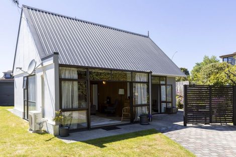 Photo of property in 1/35 Oregon Drive, Rainbow Point, Taupo, 3330