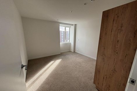 Photo of property in 702/32 Kent Terrace, Mount Victoria, Wellington, 6011