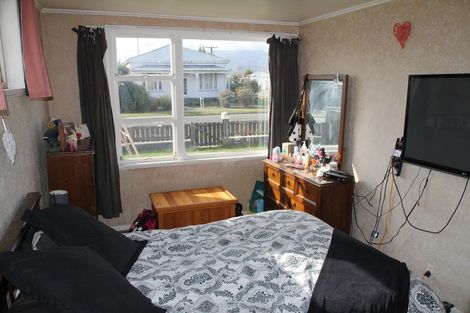 Photo of property in 132 Peel Street, Westport, 7825