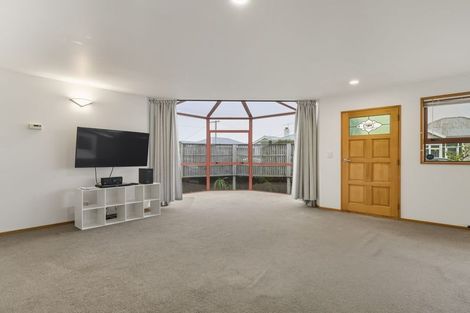 Photo of property in 77 Bay View Road, South Dunedin, Dunedin, 9012