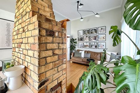 Photo of property in 18 Wairakei Street, Greenlane, Auckland, 1051