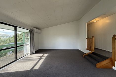 Photo of property in 54 Guadeloupe Crescent, Grenada Village, Wellington, 6037