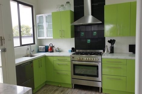 Photo of property in 482 Devon Street East, Strandon, New Plymouth, 4312