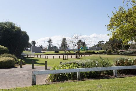 Photo of property in 15 Smith Street, Waverley, 4510