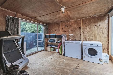 Photo of property in 194 Springs Road, Hornby, Christchurch, 8042