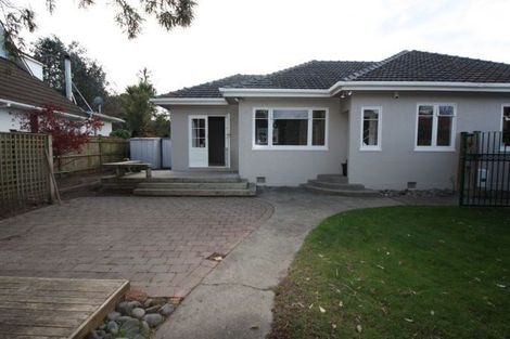 Photo of property in 12 Montgomery Terrace, Hokowhitu, Palmerston North, 4410