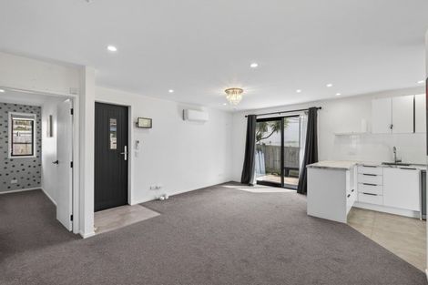 Photo of property in 6b Clerke Place, Marfell, New Plymouth, 4310