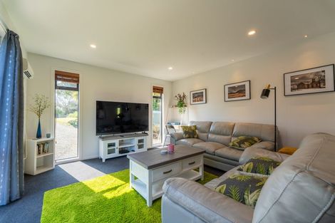 Photo of property in 10 Bute Street, Moeraki, 9482