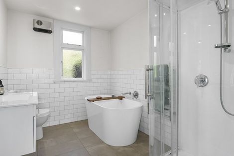 Photo of property in 15 Virginia Avenue, Broad Bay, Dunedin, 9014